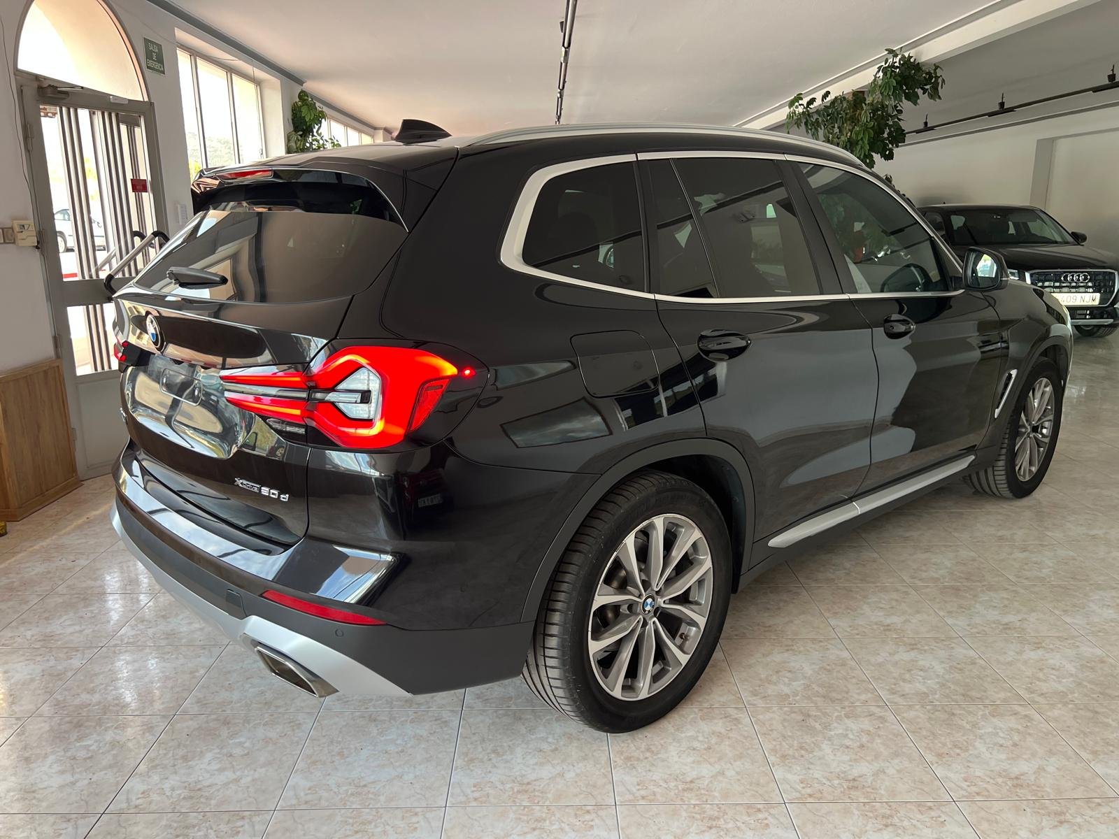 
								BMW X3. XDrive 20D. Modelo Xline Restailing full									